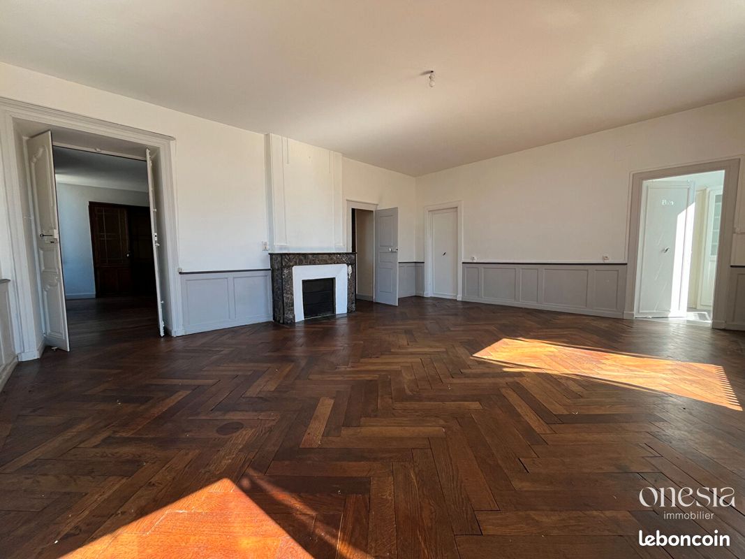 Appartement 4 pièces 148 m² (image 1)
