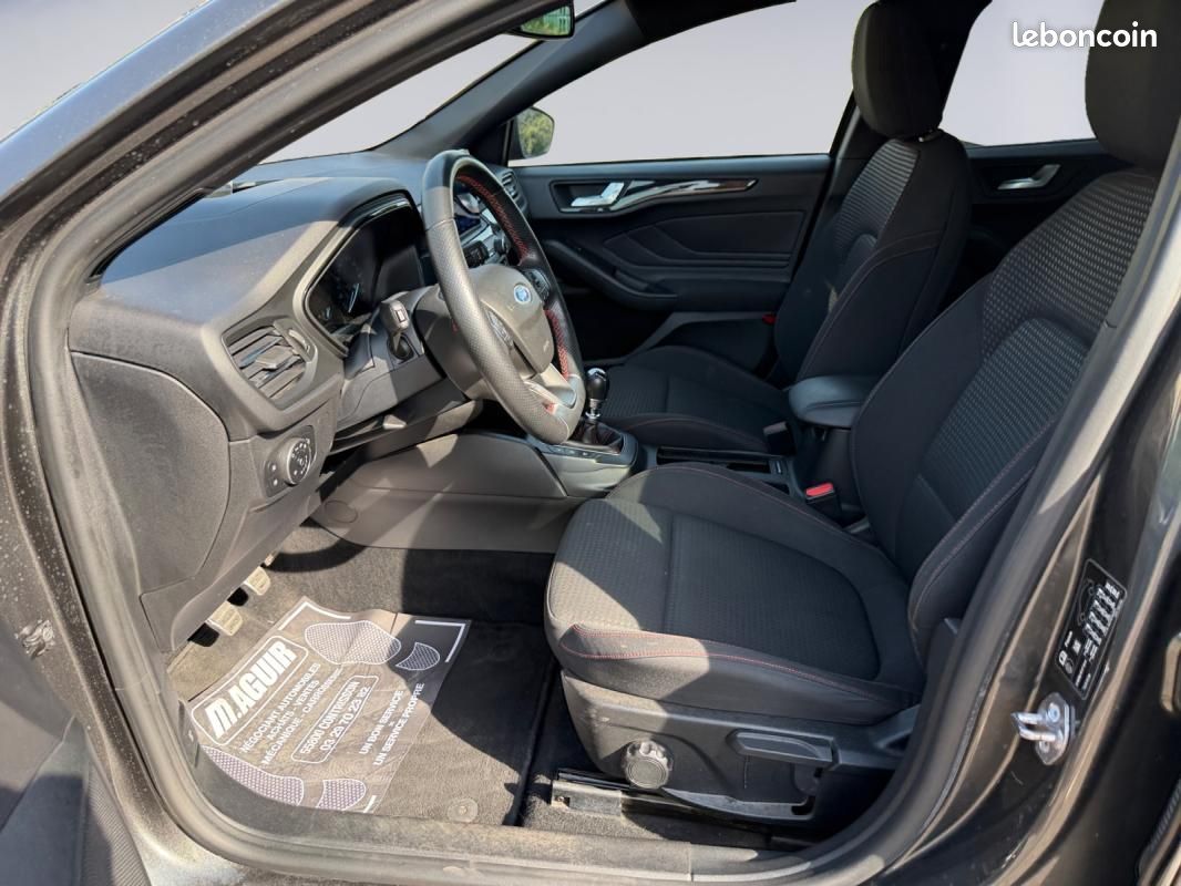 Ford Focus IV 1.0 ECOBOOST 125 S&S ST-LINE (image 9)