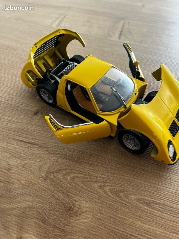 Lamborghini Miura Silver 1:43 430103008 MINICHAMPS diecast model car / scale model À vendre