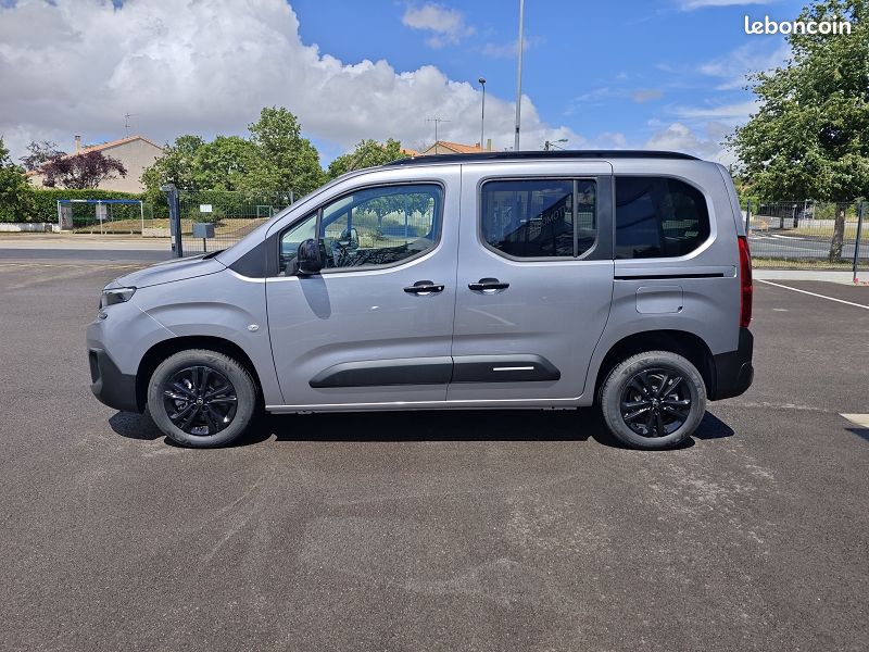 Citroën Berlingo III 1.5 BLUEHDI 130 EAT8 PLUS N1 (image 4)