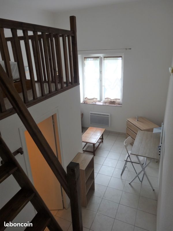 Appartement 2 pièces 27 m² · à Montluçon · 27 m² · 300 €