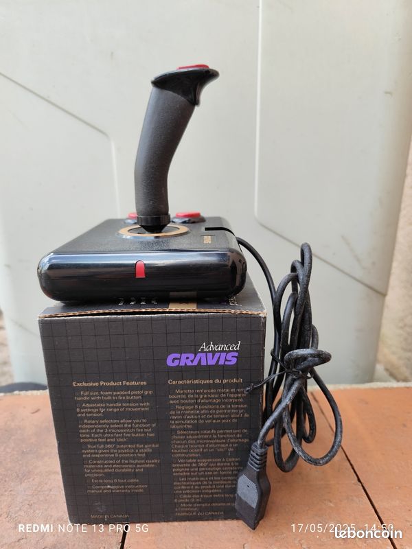 Joystick Vintage Gravis Pour Amiga/Amstrad – Made In Canada – Non Testé