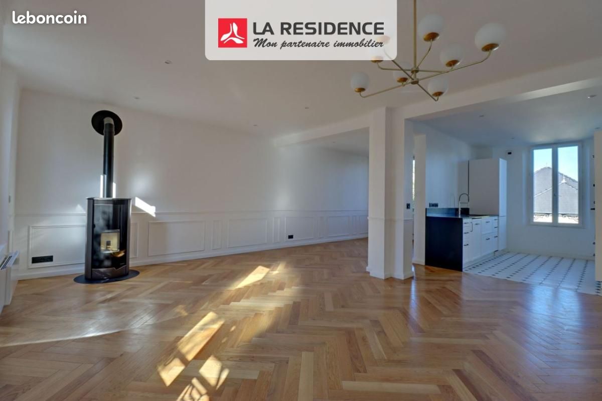 Maison 7 pièces 200 m² · à Clamart · 200 m² · 1 390 000 €