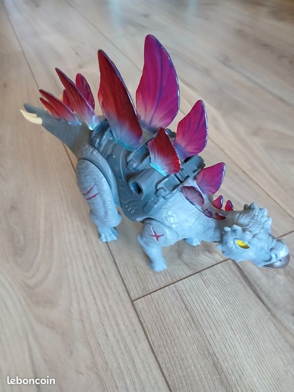 Figurine Dinosaure articulée et sonore (image 1)