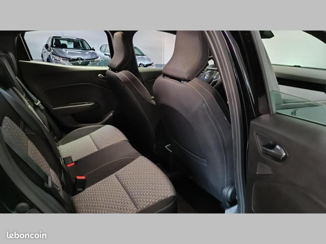 Renault Clio V E-Tech 140 - 21N Limited (image 16)