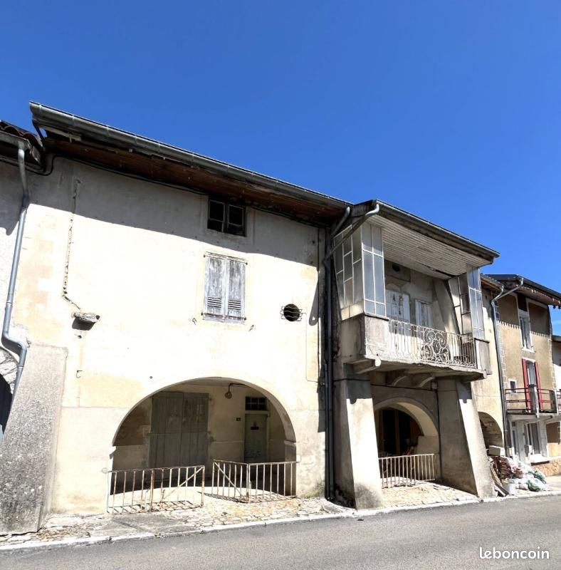 Immeuble 10 pièces 420 m² · à Val Suran · 420 m² · 75 000 €