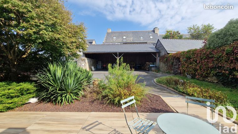 Maison 10 pièces 207 m²