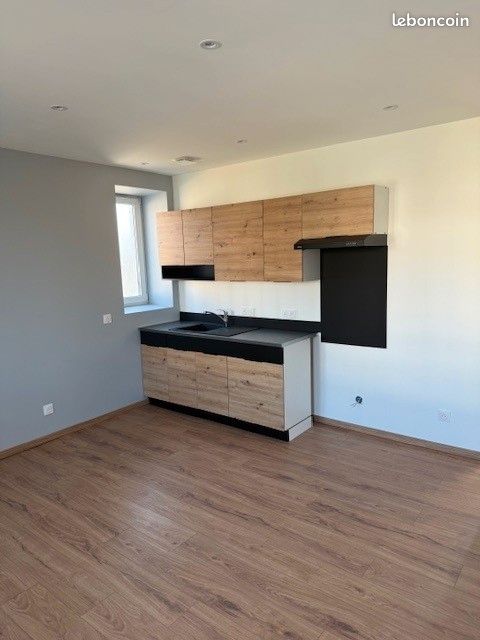 Appartement 2 pièces 37 m² · à Commentry · 37 m² · 420 €