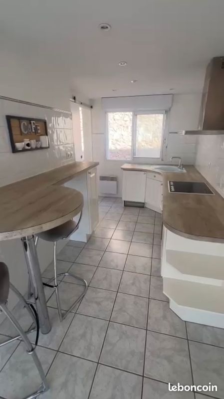Appartement 3 pièces 73 m² · à Sète · 73 m² · 1 100 €