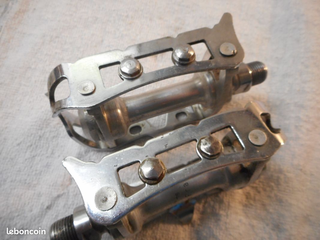 VELO COURSE ANCIEN vintage , pédales maillard.700 EUR 59,00 - FR