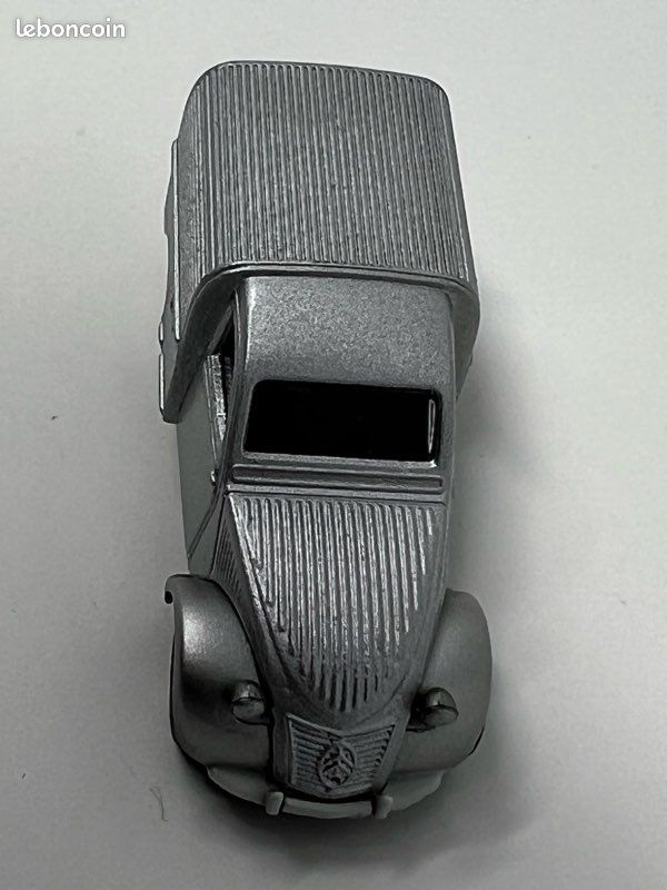 Miniature Citroën 2CV Fourgonnette Bleu Névé Par Norev - Échelle 1/64 (3 Pouces), Neuf En Boîte Carton - Thème Plage