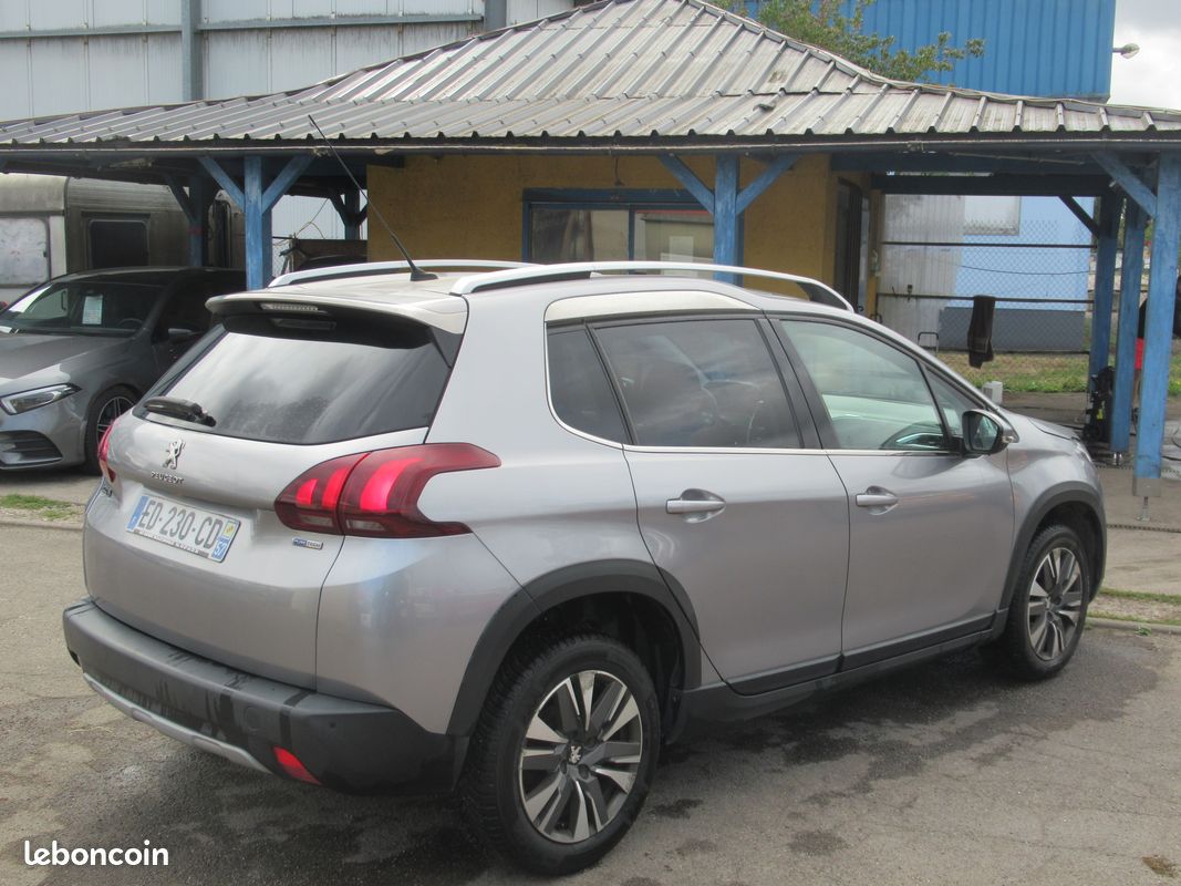 Peugeot 2008 1.2 pure tech 130 allure distribution ok (image 3)