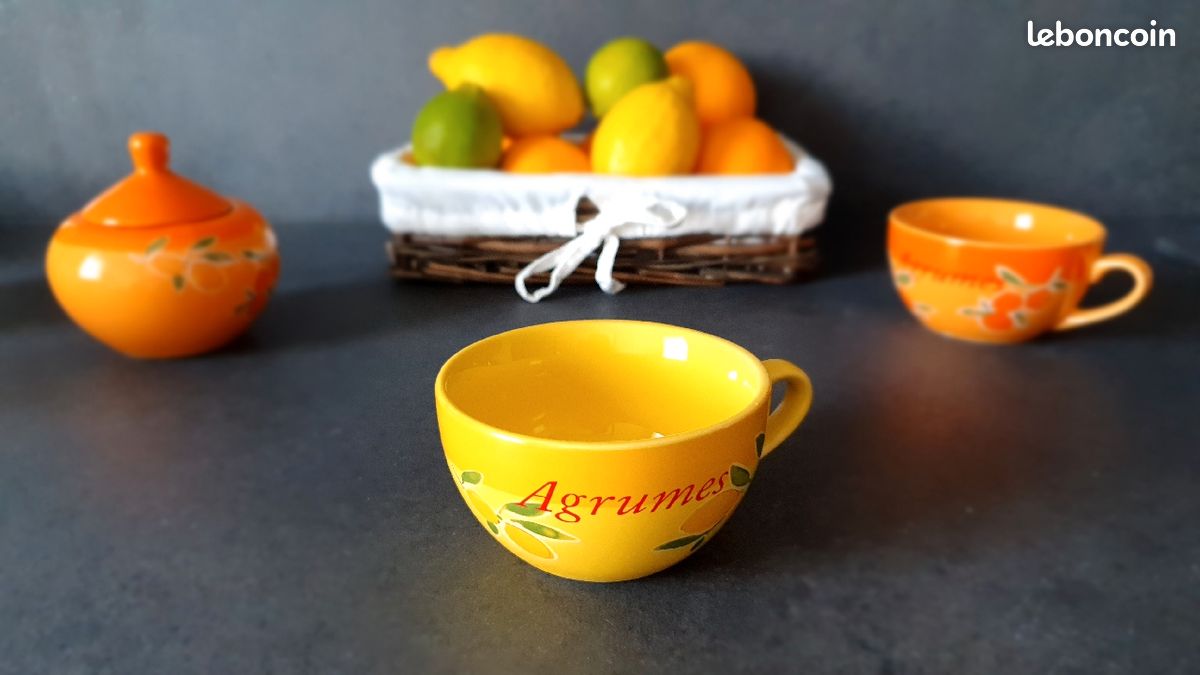 Lot tasses et sucrier provençal (image 2)