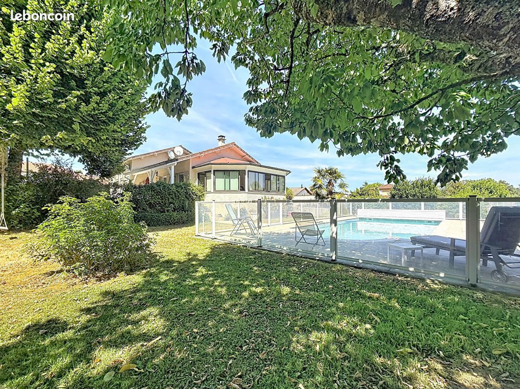 Maison 6 pièces 134 m² · à Villieu-Loyes-Mollon · 134 m² · 460 000 €