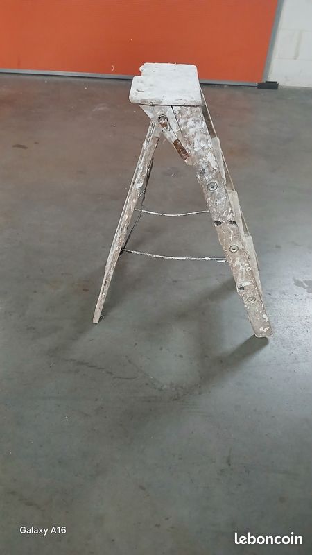 ESCABEAU EN bois (image 3)