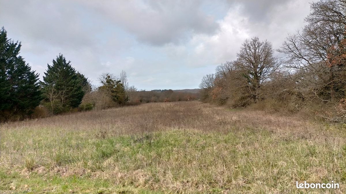 Terrain 4830 m² SAINT-MARTIN-LA-GARENNE · 158 500 €