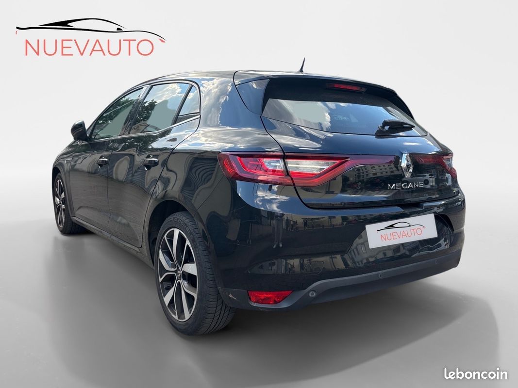 RENAULT MEGANE IV BERLINE dCi 110 Energy EDC Intens (image 13)