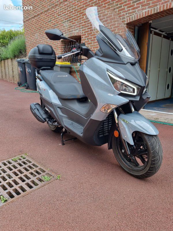 Joymax 125 Sym Joymax Z 2021 SYM Joymax Z 300 Price, Specs, Review