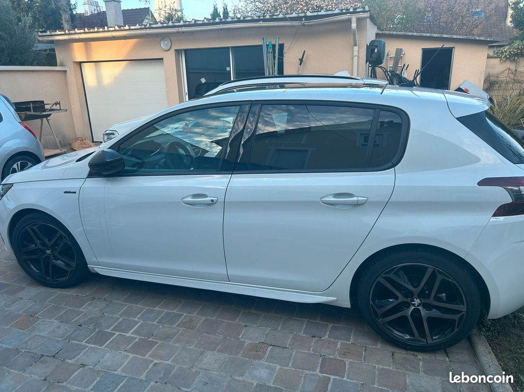 Peugeot 308 black pack - Voitures