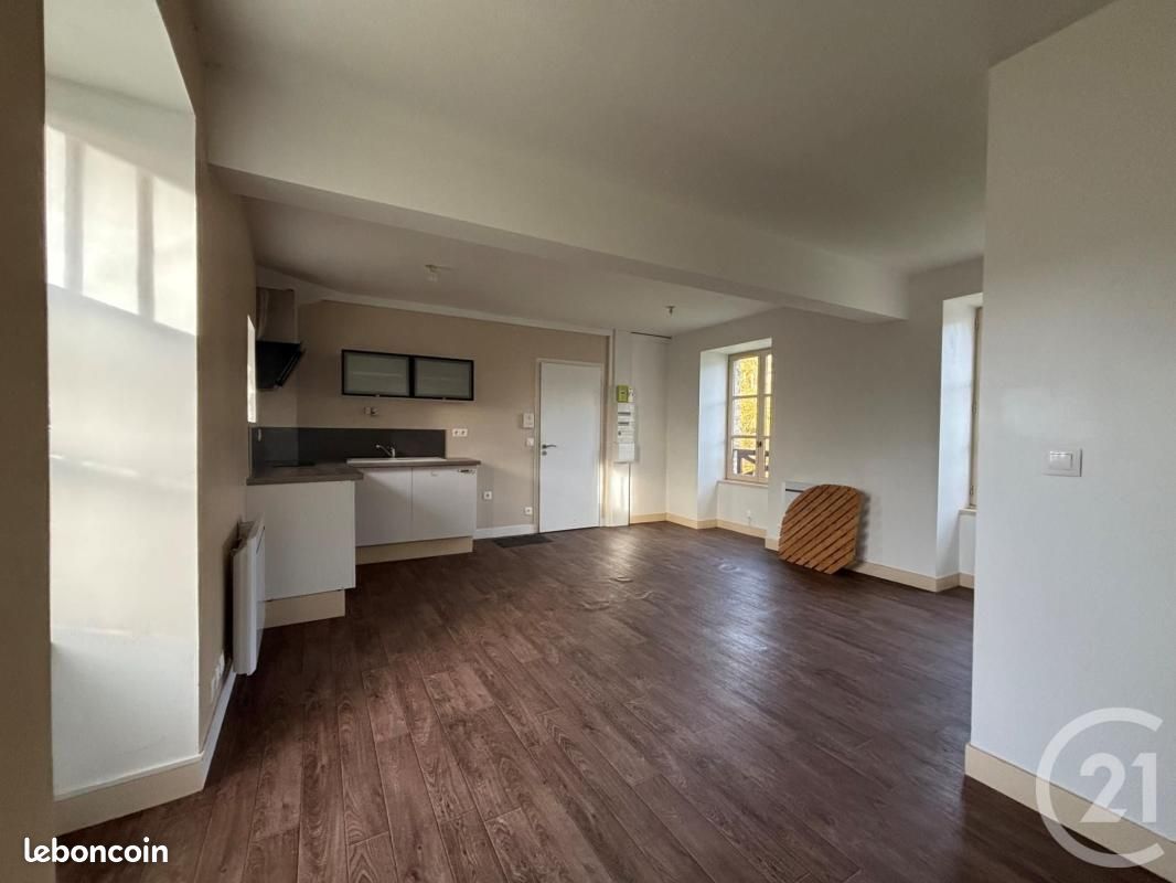 Appartement 1 pièce 26 m² · à Domfront en Poiraie · 26 m² · 338 €