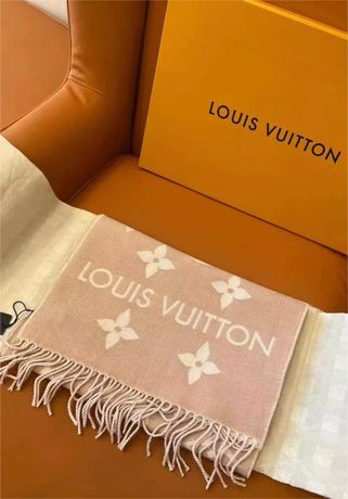 Echarpe + Bonnet Louis Vuitton - LuxeForYou