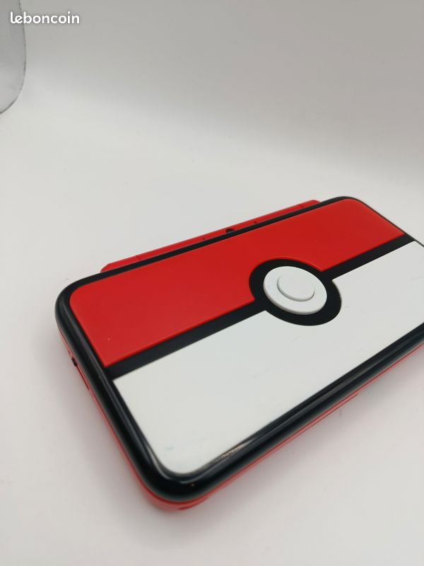 Nintendo 2DS XL Édition Pokéball (image 6)