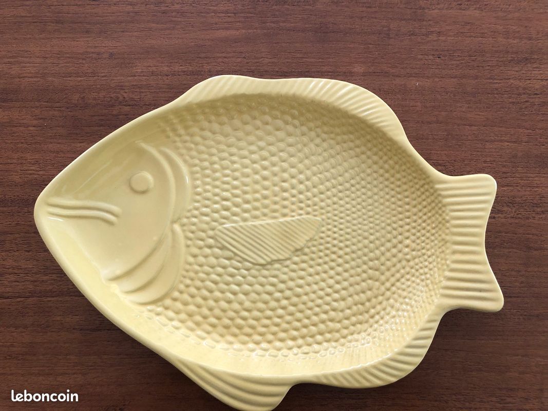 Grand plat forme poisson (image 1)