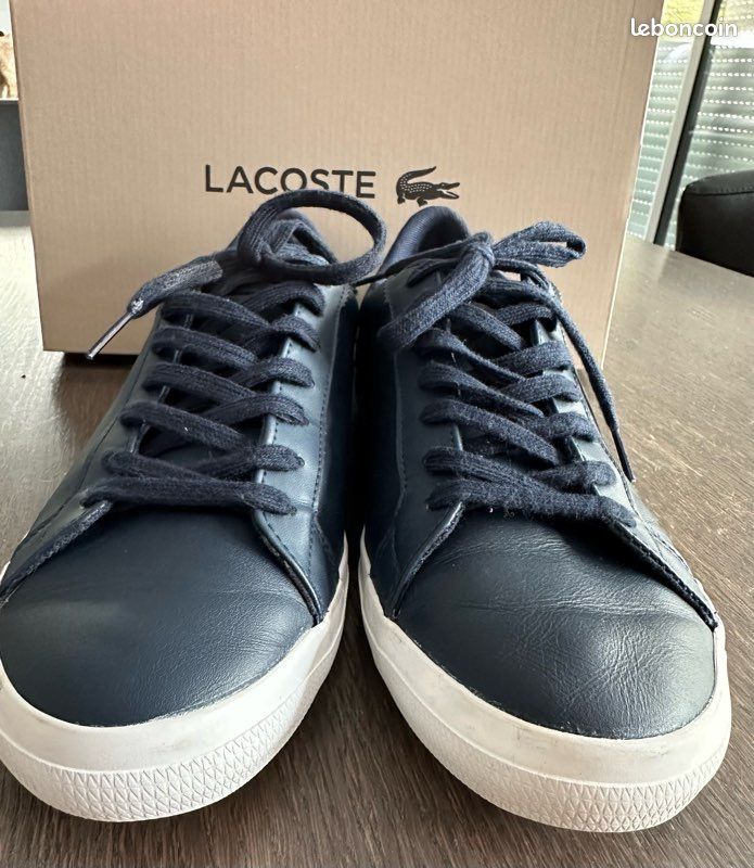 Tennis homme Lacoste en Modèle Taille Bleu