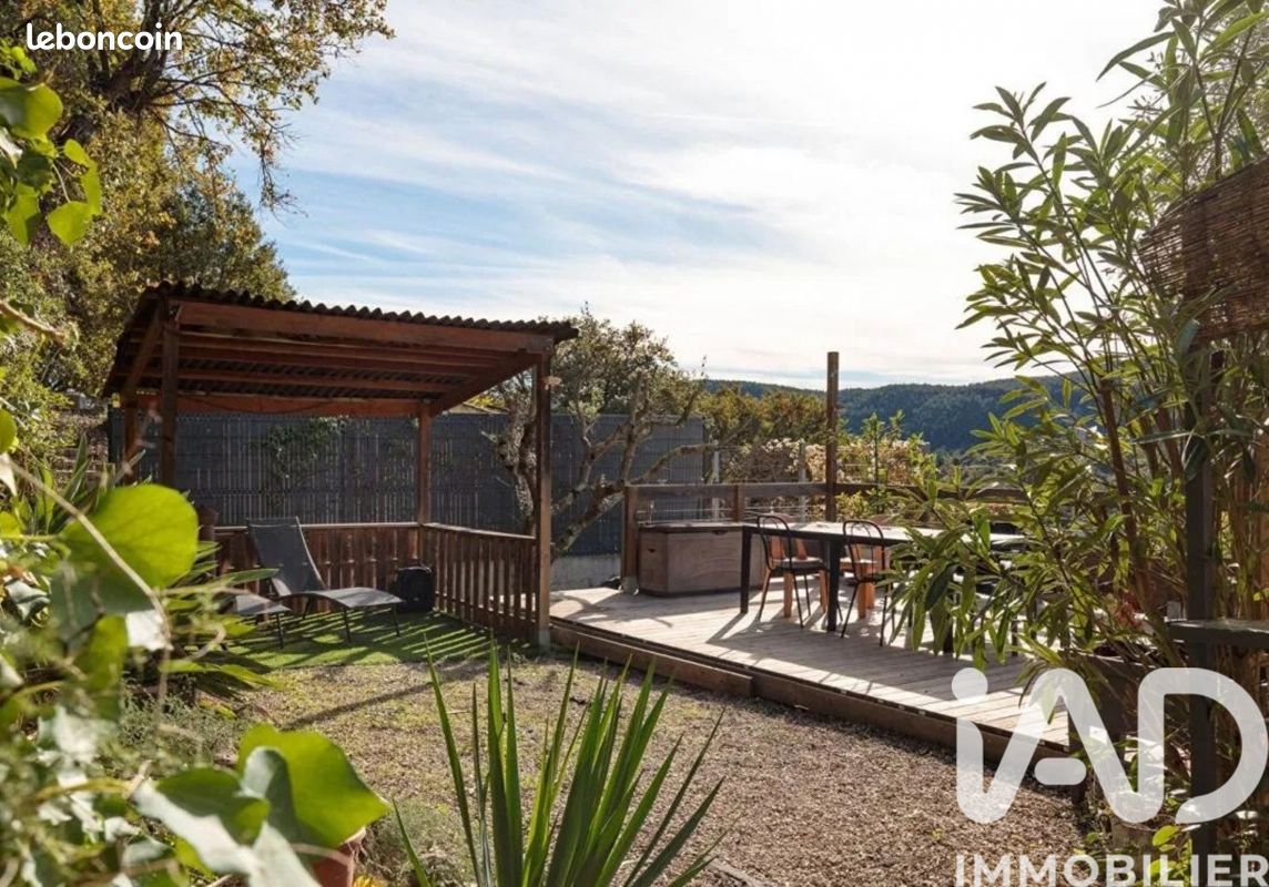 Propriété 5 pièces 100 m² (image 1)