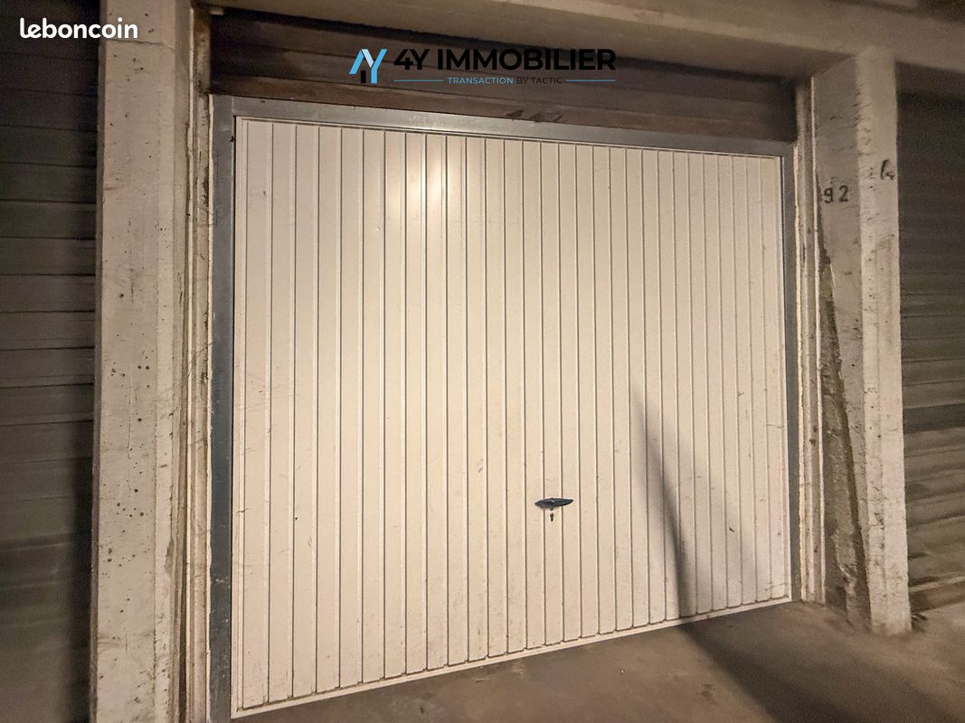 Parking/box Grenoble · 17 000 €