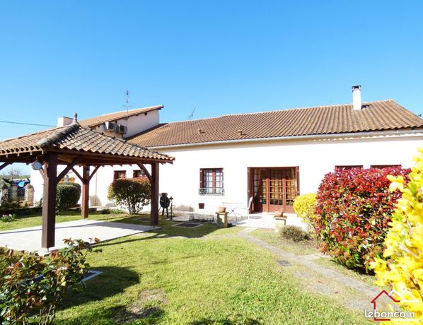 Propriété 7 pièces 245 m²