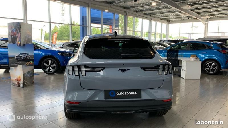 Ford Mustang Mach-E 375ch Extended Range 88kWh Premium AWD (image 6)