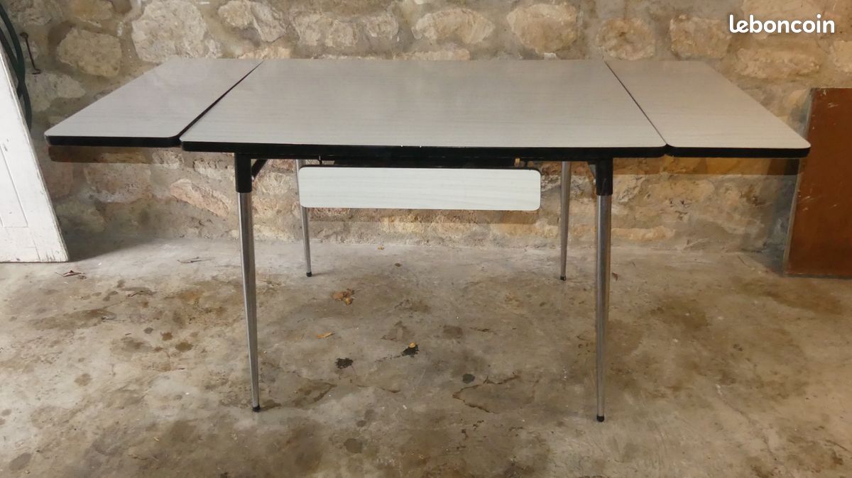 Table vintage 1950 en formica (image 1)