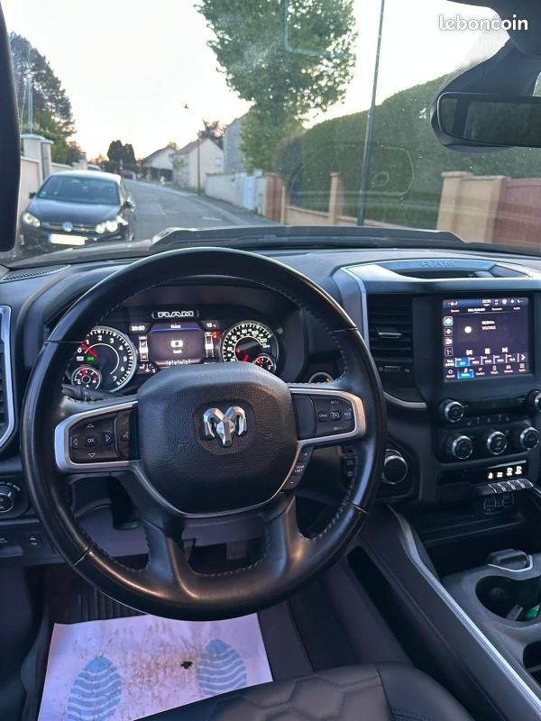 Dodge Ram 5.7 V8 BIG HORN / PAS DE MALUS PRINS STOCK (image 11)