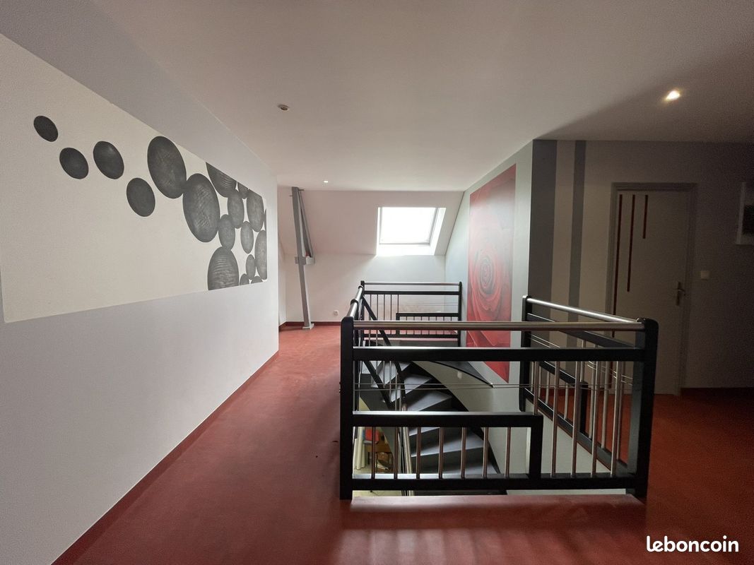 Propriété 10 pièces 271 m² (image 9)