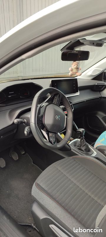 Peugeot 208 (image 3)