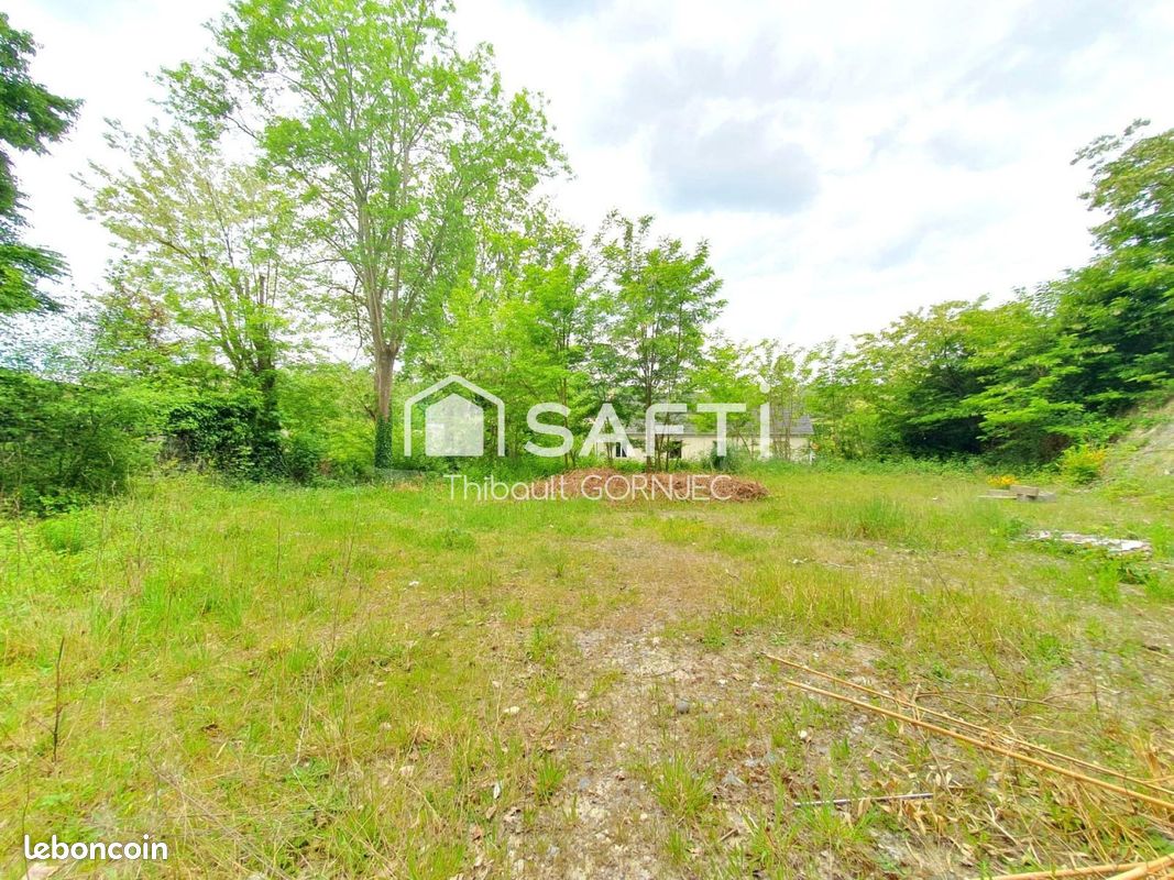 Terrain 1000 m² · à Nemours · 1 000 m² · 100 000 €