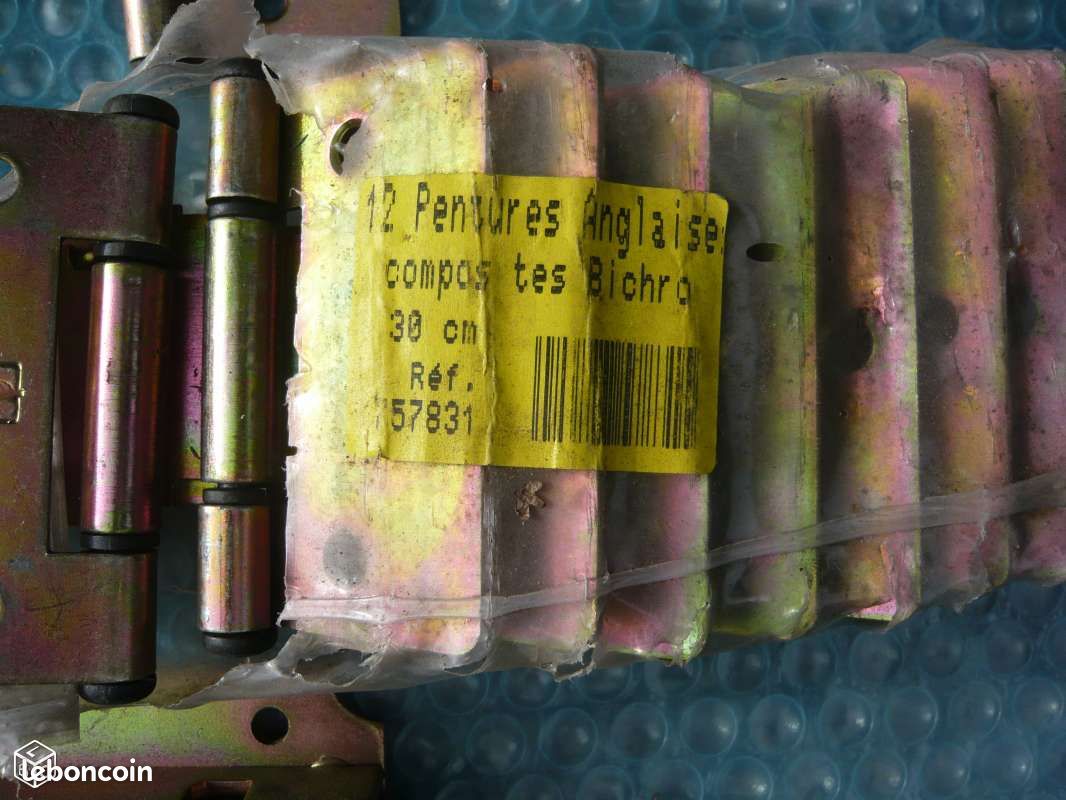 Lot de ferrures (image 2)