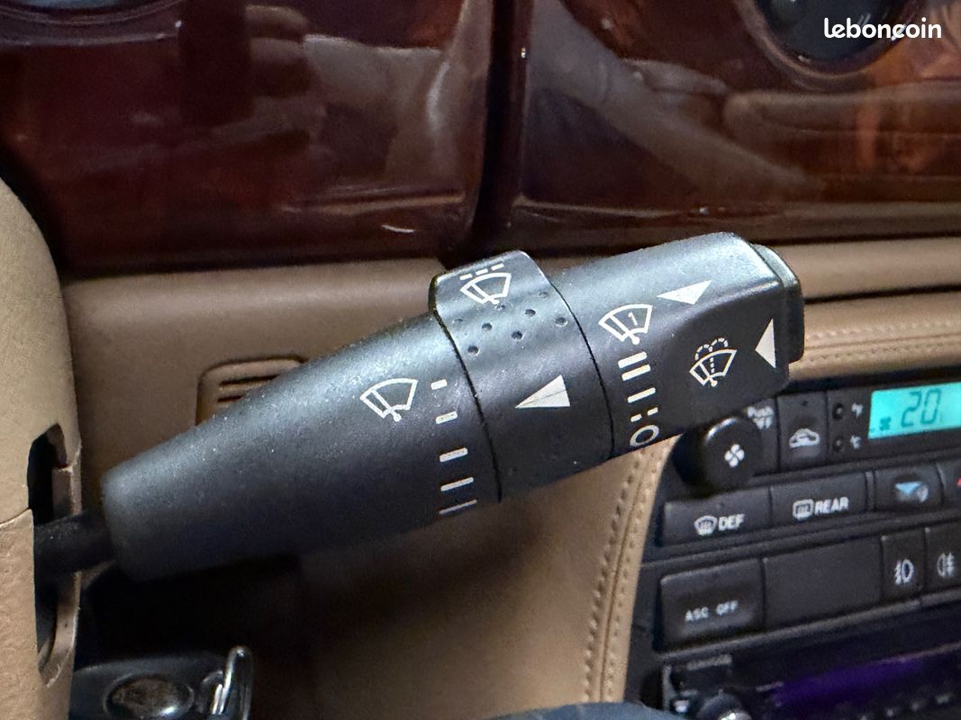 Jaguar xk8 cabriolet 4.0i v8 284 ch - bva sieges electriques/ harman kardon (image 27)