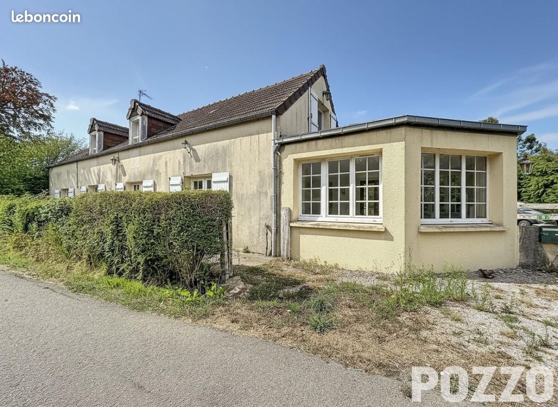 Maison 7 pièces 148 m² · à L'Étang-Bertrand · 148 m² · 160 000 €