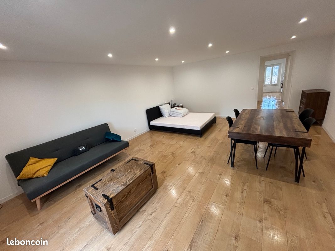 Appartement 1 pièce 46 m² · au Puy-Sainte-Réparade · 46 m² · 820 €/mois