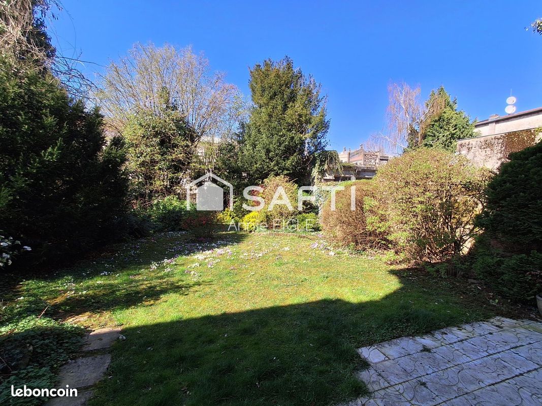 Maison 10 pièces 356 m² · à Verdun · 356 m² · 698 000 €