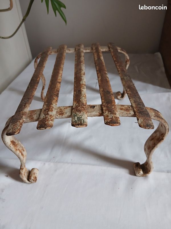 Repose-pieds à Bascule Doré Et Sculpté