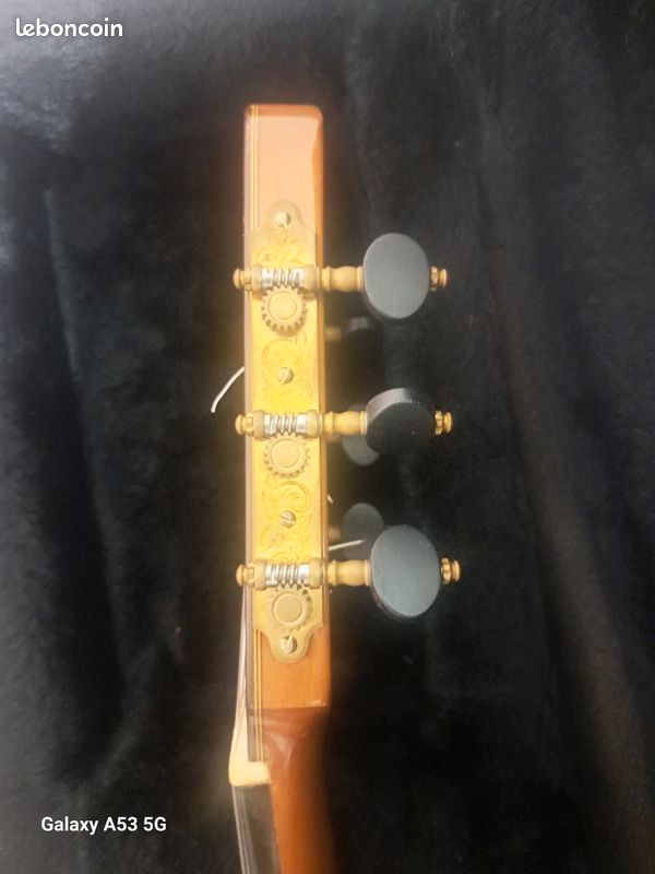 Guitare Classique de Luthier - Gérard Audirac (2010) - Ouïe sur éclisse (image 9)