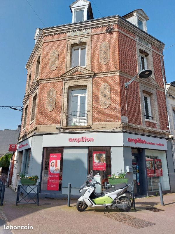 Maison 7 pièces 242 m² · à Lillebonne · 242 m² · 329 000 €