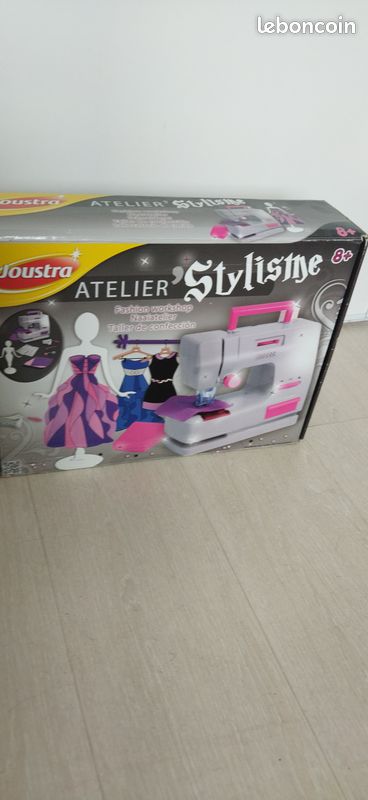 Machine à coudre (image 1)