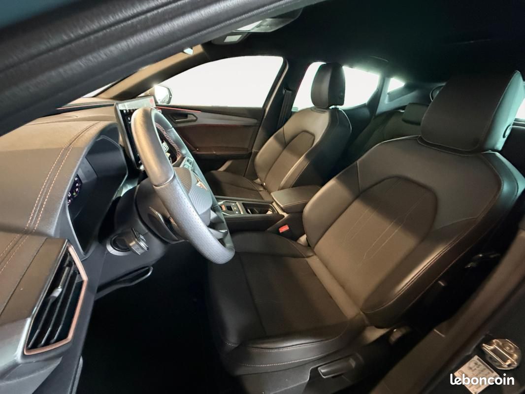 Cupra Leon 1.5 eTSI Hybrid 150 ch DSG7 V (image 10)