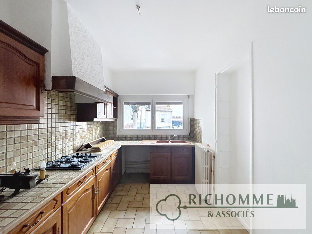 Appartement 3 pièces 109 m² · à Reims · 109 m² · 750 €/mois
