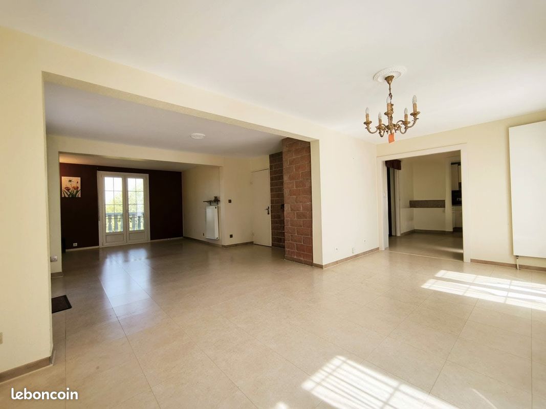 Maison 6 pièces 143 m² · à Ruelisheim · 143 m² · 335 000 €