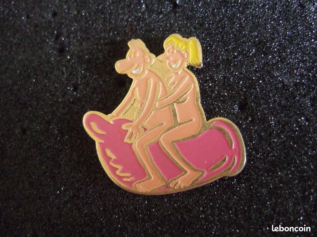 Pin's-Bijou en excellent état COLLECTOR "Sortez Couvert" / bobp (image 1)